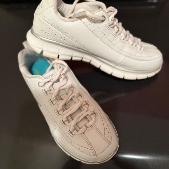 Skechers Women's Flex Elite Athletic Comfort Memory Foam Sneaker Shoes Size 7 - Picture 2 of 11